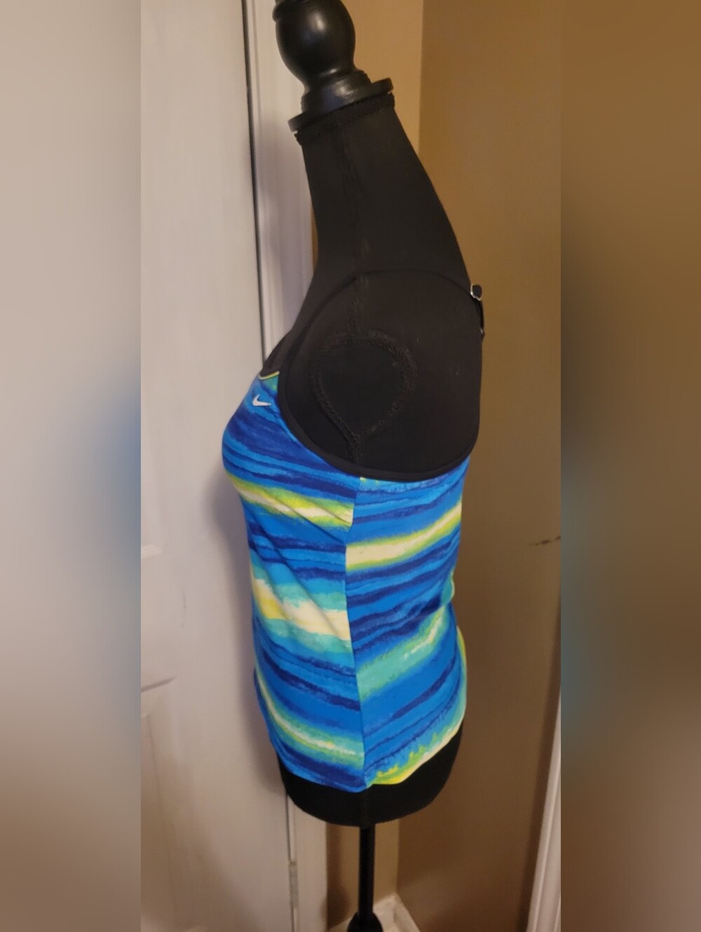 NIKE Swim Women’s Sport Tankini Top Racerback Adjustable Blue Green Stripe Sz 6 - Picture 2 of 6
